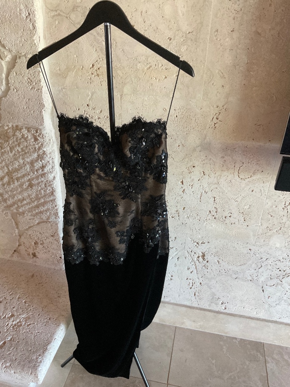 Sam Carlin by Saks 5th Avenue- Bustier style velvet beaded  evening gown Size 10